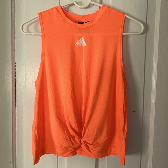 adidas Tops - Adidas Sleeveless Workout Top Women’s Sz Small